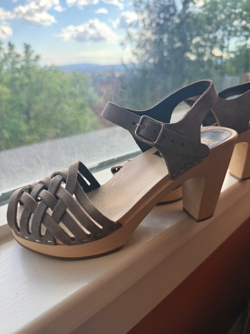 Women’s Swedish Hasbeen Wooden Clog Sandals - Gray - size 37